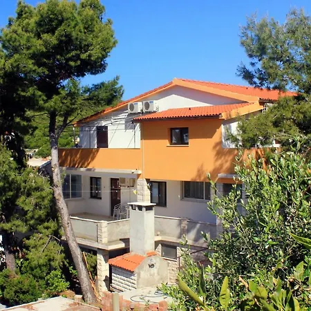 Apartment 547a