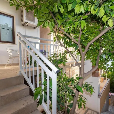 Apartment 547a Zavalatica